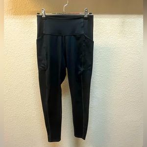 Girlfriend Collective High Rise Leggings with Pockets, size M